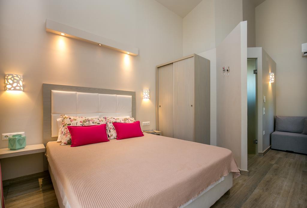 Venice Deluxe Studios Pefkari Extérieur photo