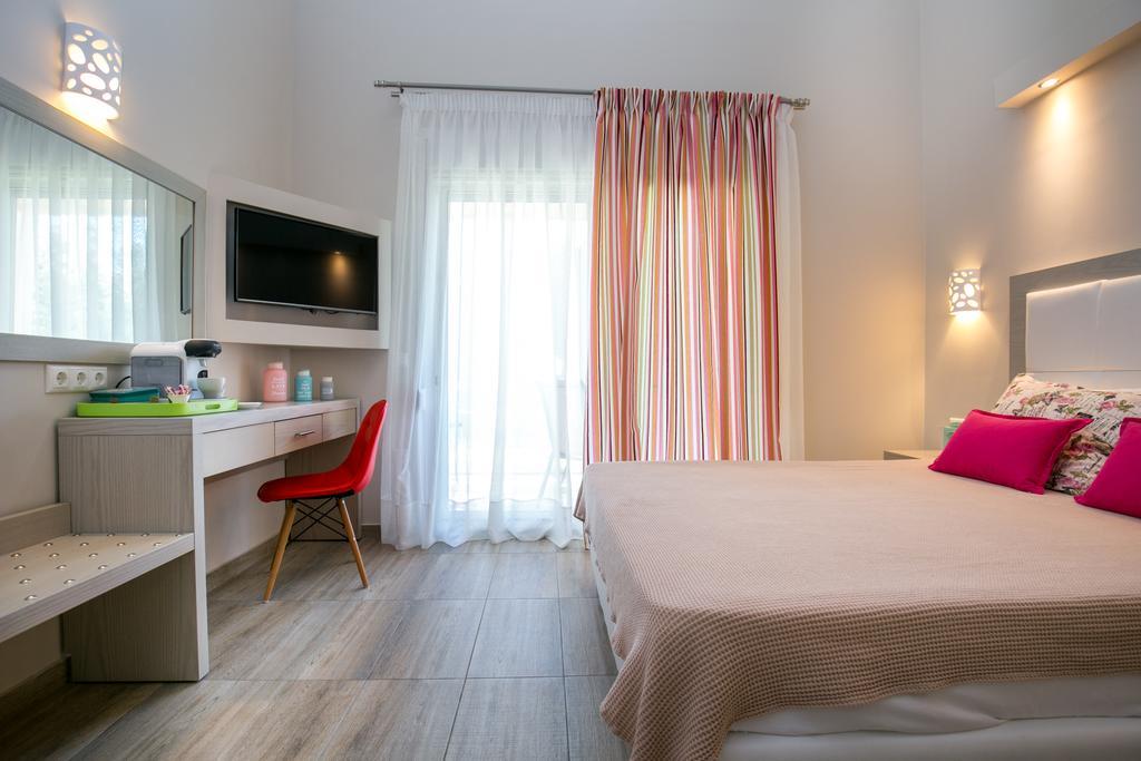 Venice Deluxe Studios Pefkari Extérieur photo