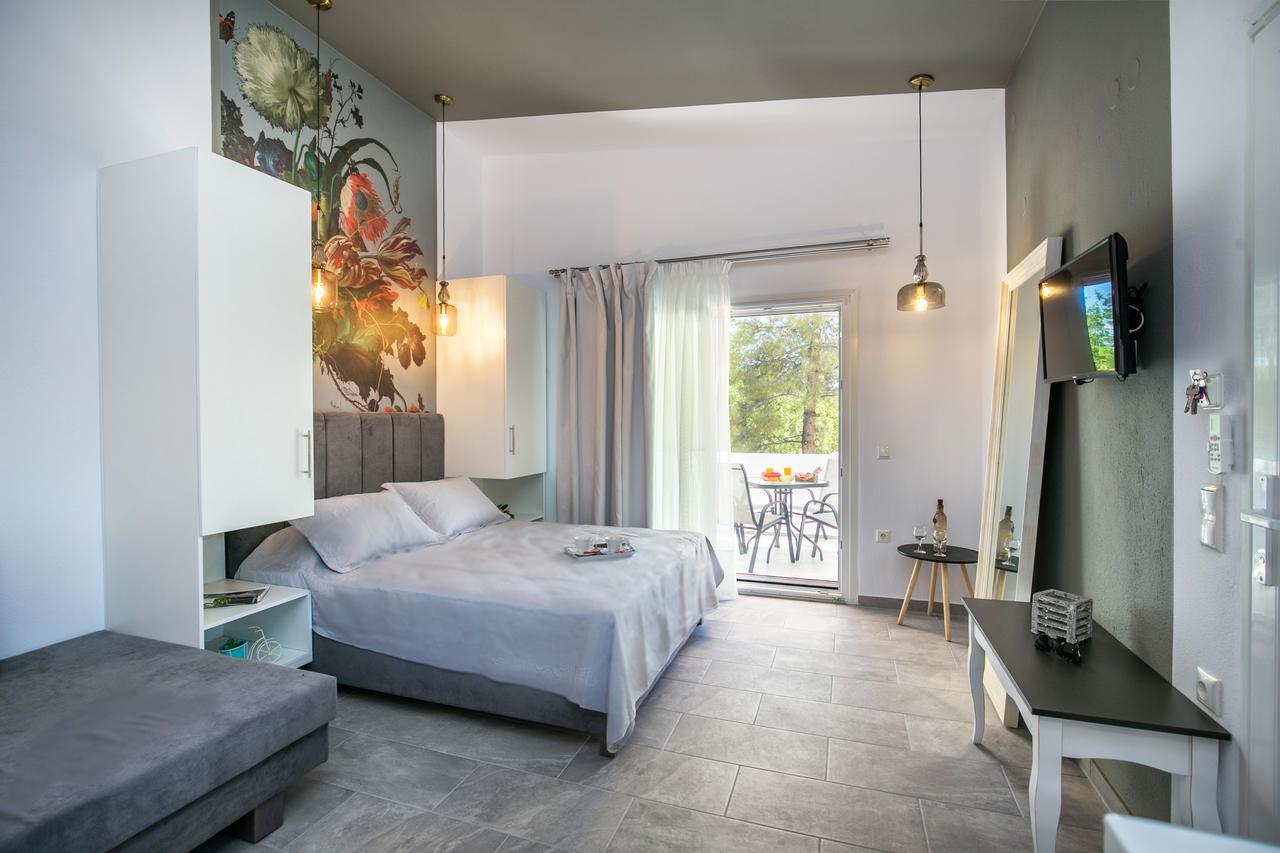 Venice Deluxe Studios Pefkari Extérieur photo