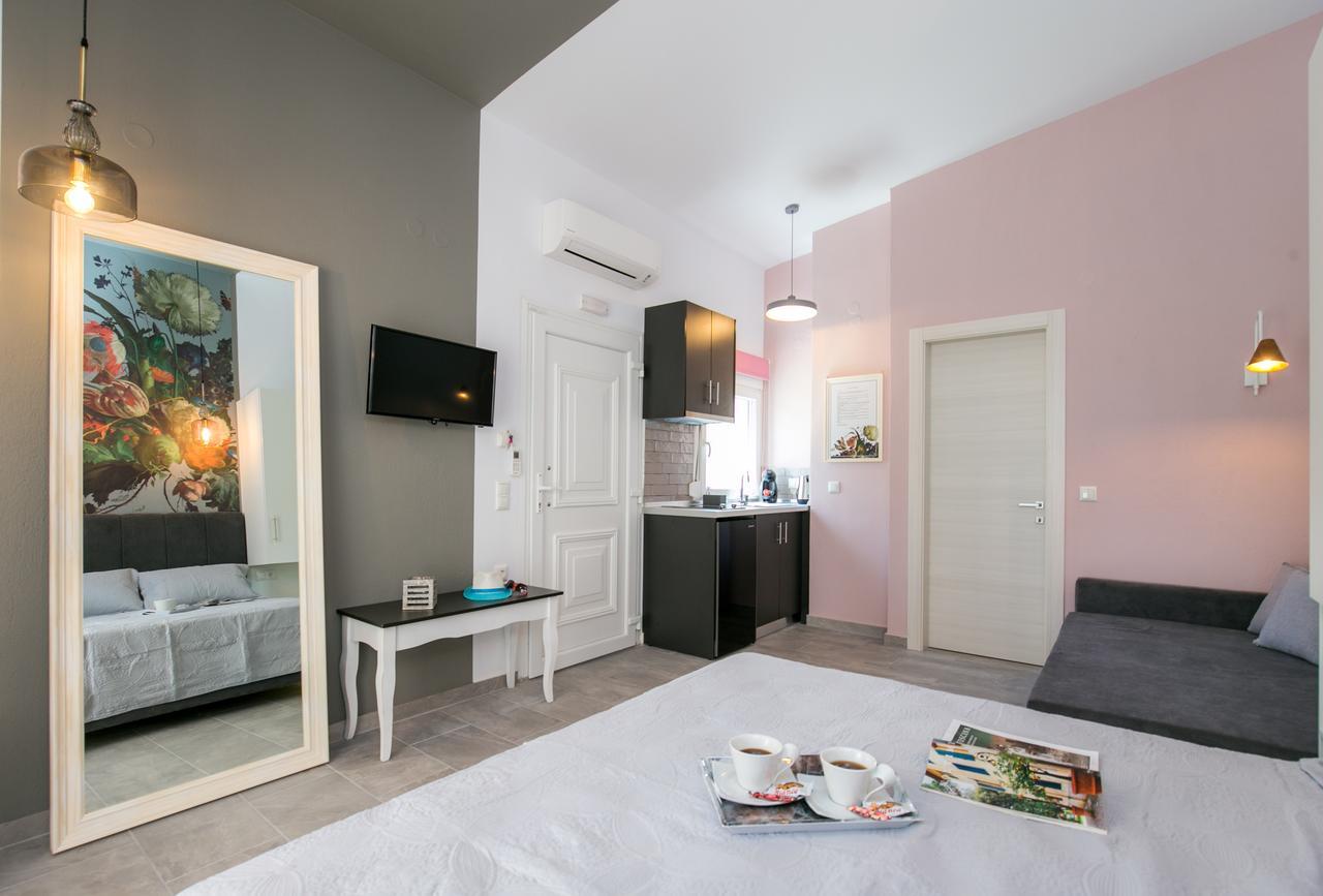 Venice Deluxe Studios Pefkari Extérieur photo